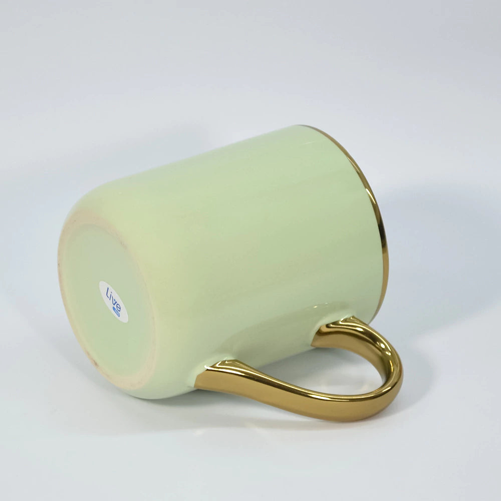 Caneca Cerâmica Verde Menta com Alça e Interna Dourada 325ml para Personalização